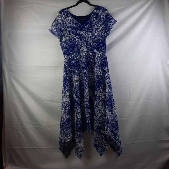 RN Studio Royal White lace Tulle overlay cap sleeve v-neck fit flare dress 16 - Picture 1 of 7